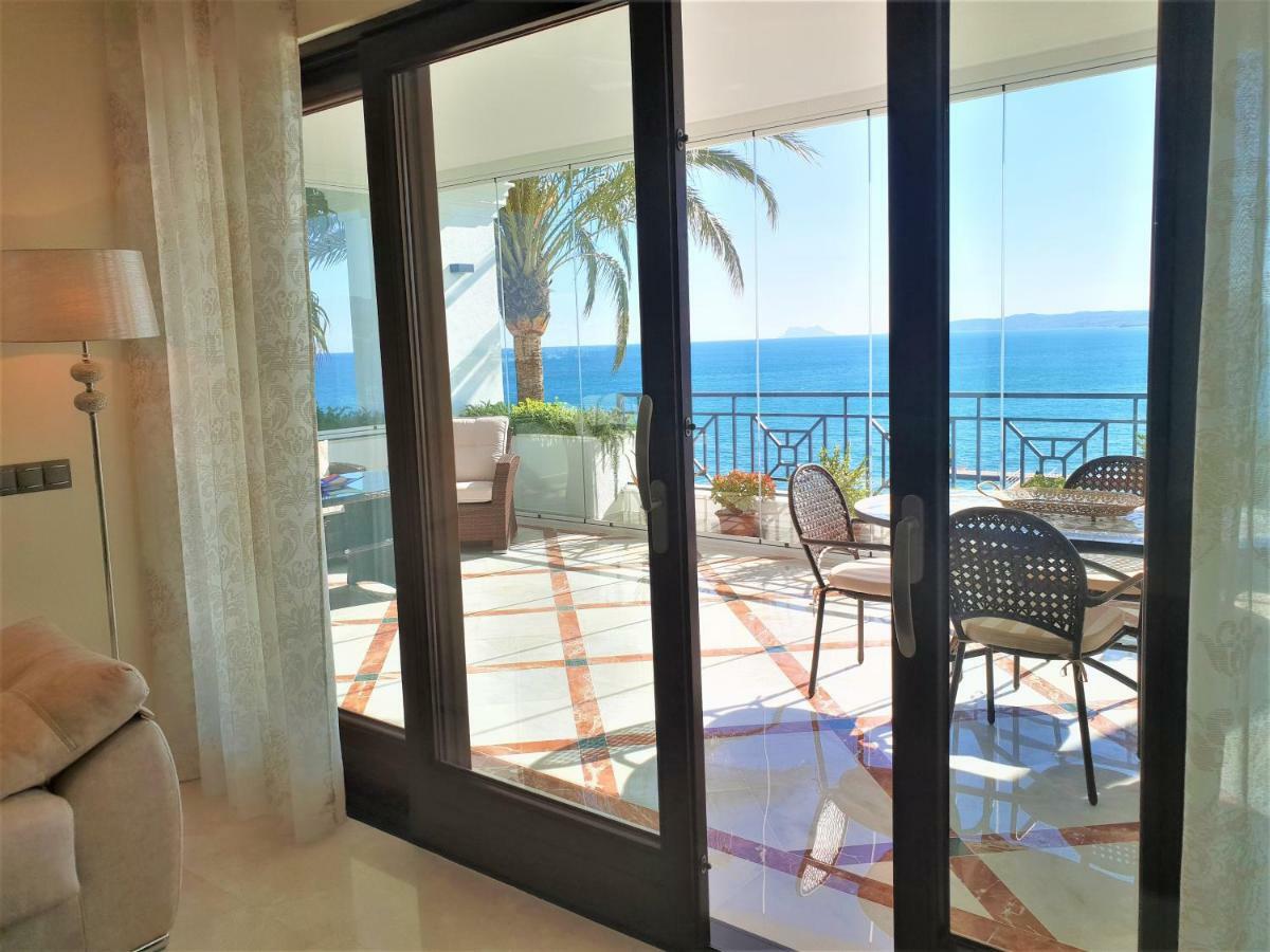 Luxury Apartment Frontal To The Sea In Estepona Doncella Beach Екстер'єр фото
