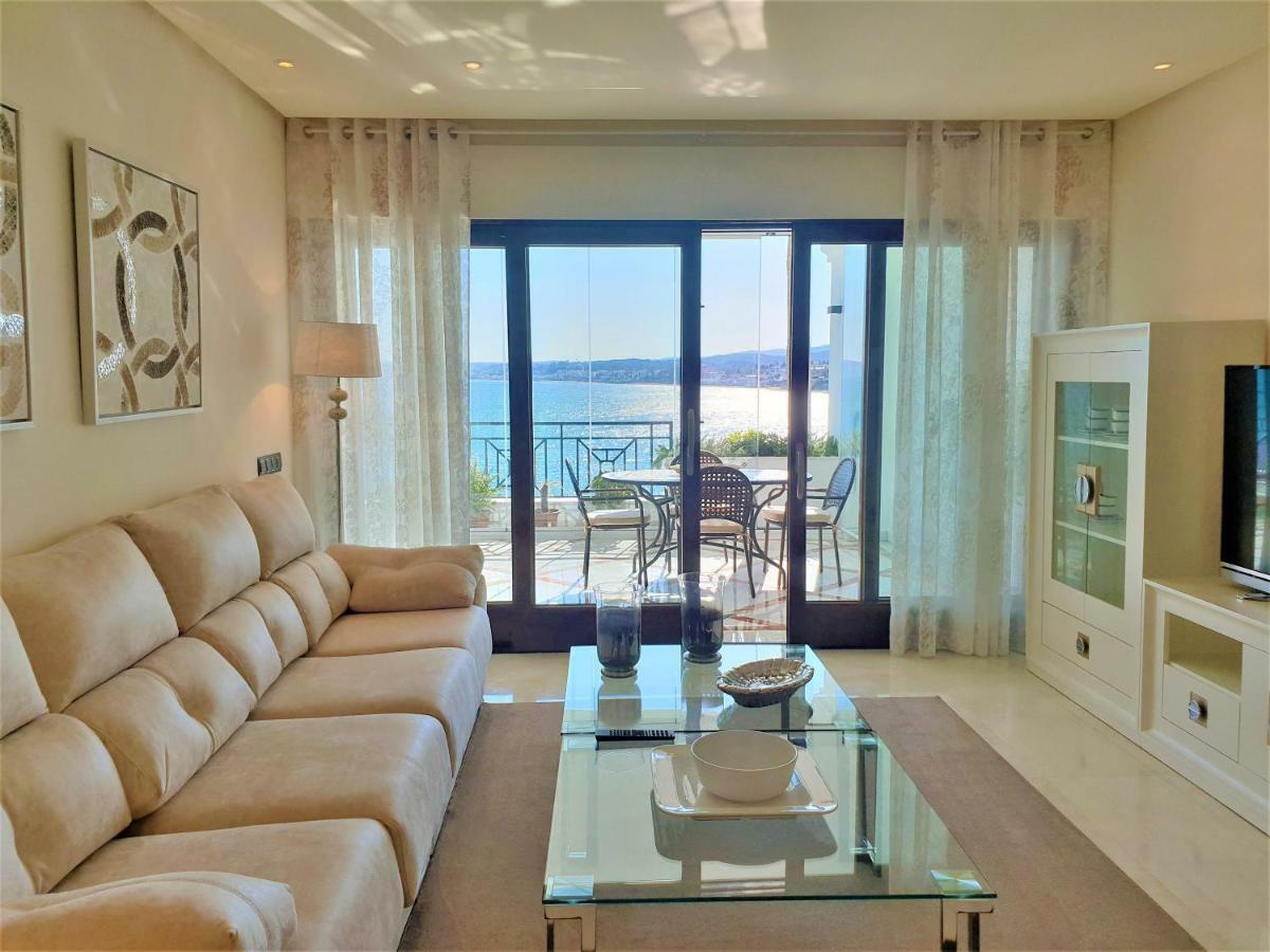Luxury Apartment Frontal To The Sea In Estepona Doncella Beach Екстер'єр фото
