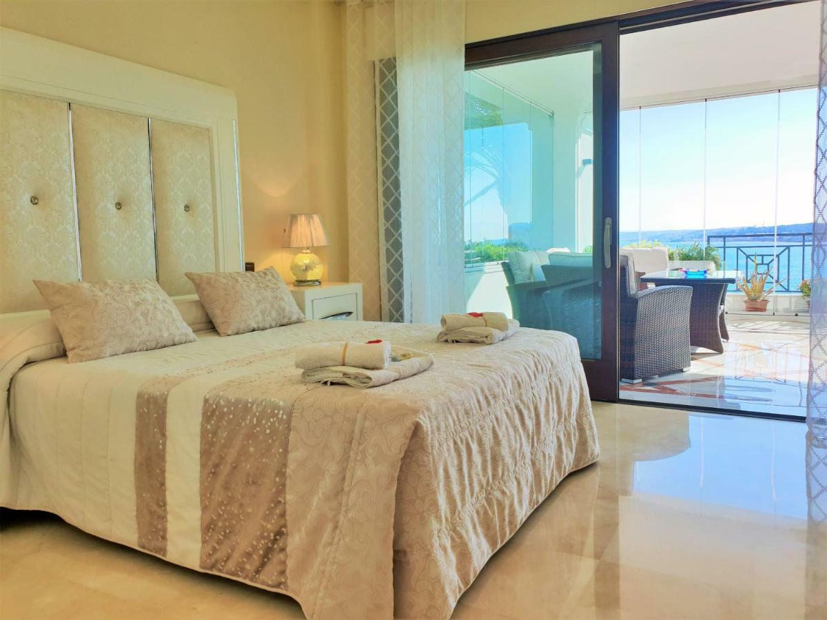 Luxury Apartment Frontal To The Sea In Estepona Doncella Beach Екстер'єр фото