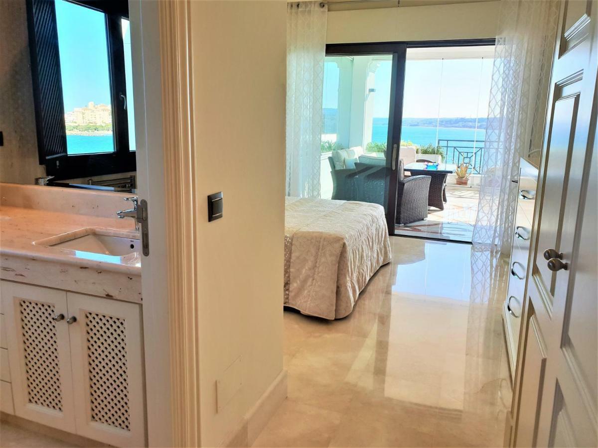 Luxury Apartment Frontal To The Sea In Estepona Doncella Beach Екстер'єр фото