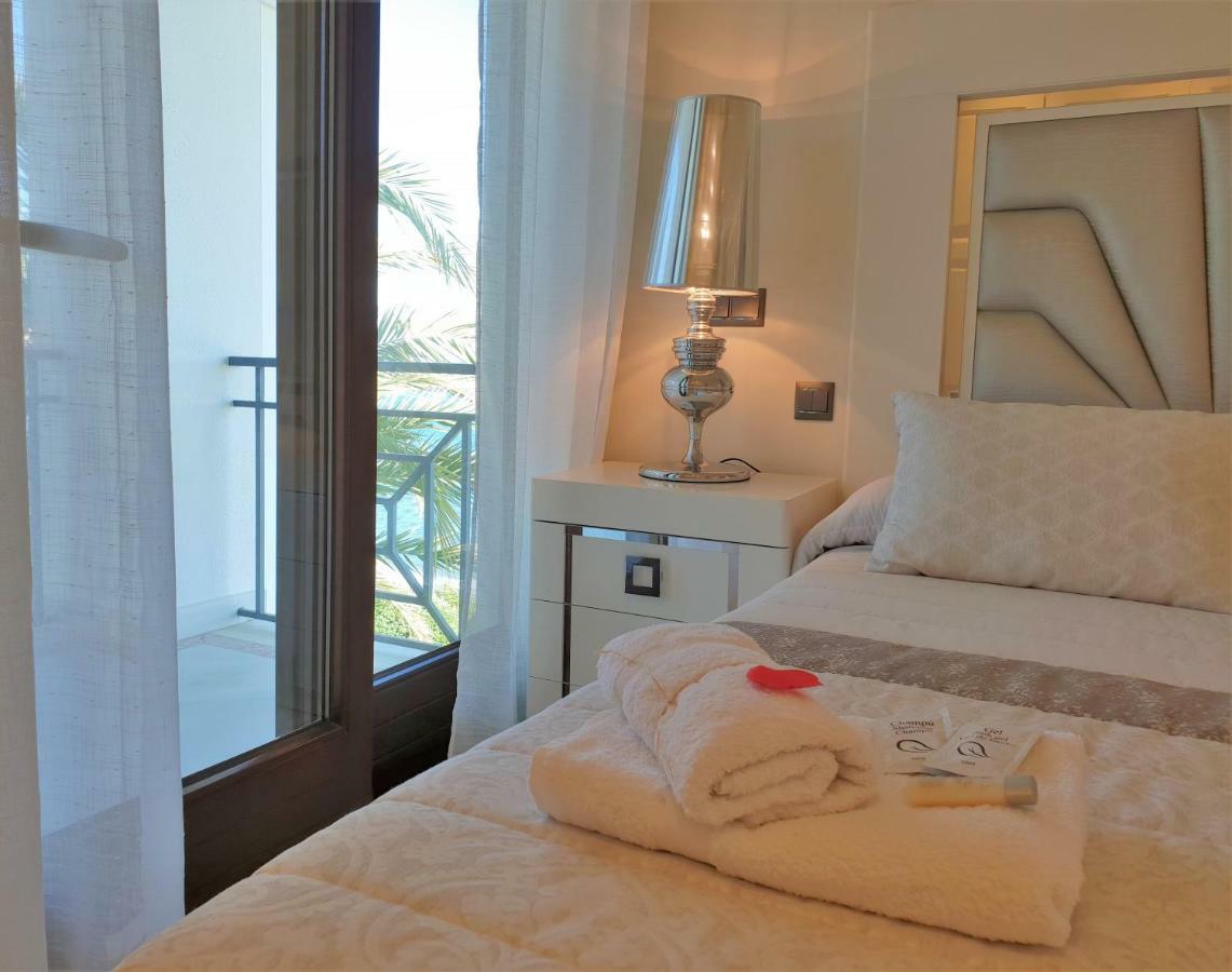 Luxury Apartment Frontal To The Sea In Estepona Doncella Beach Екстер'єр фото