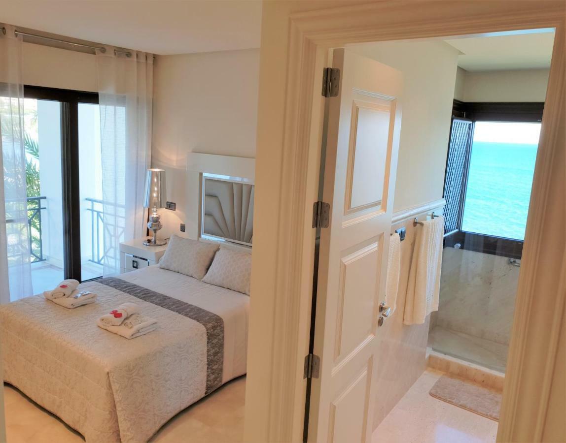 Luxury Apartment Frontal To The Sea In Estepona Doncella Beach Екстер'єр фото
