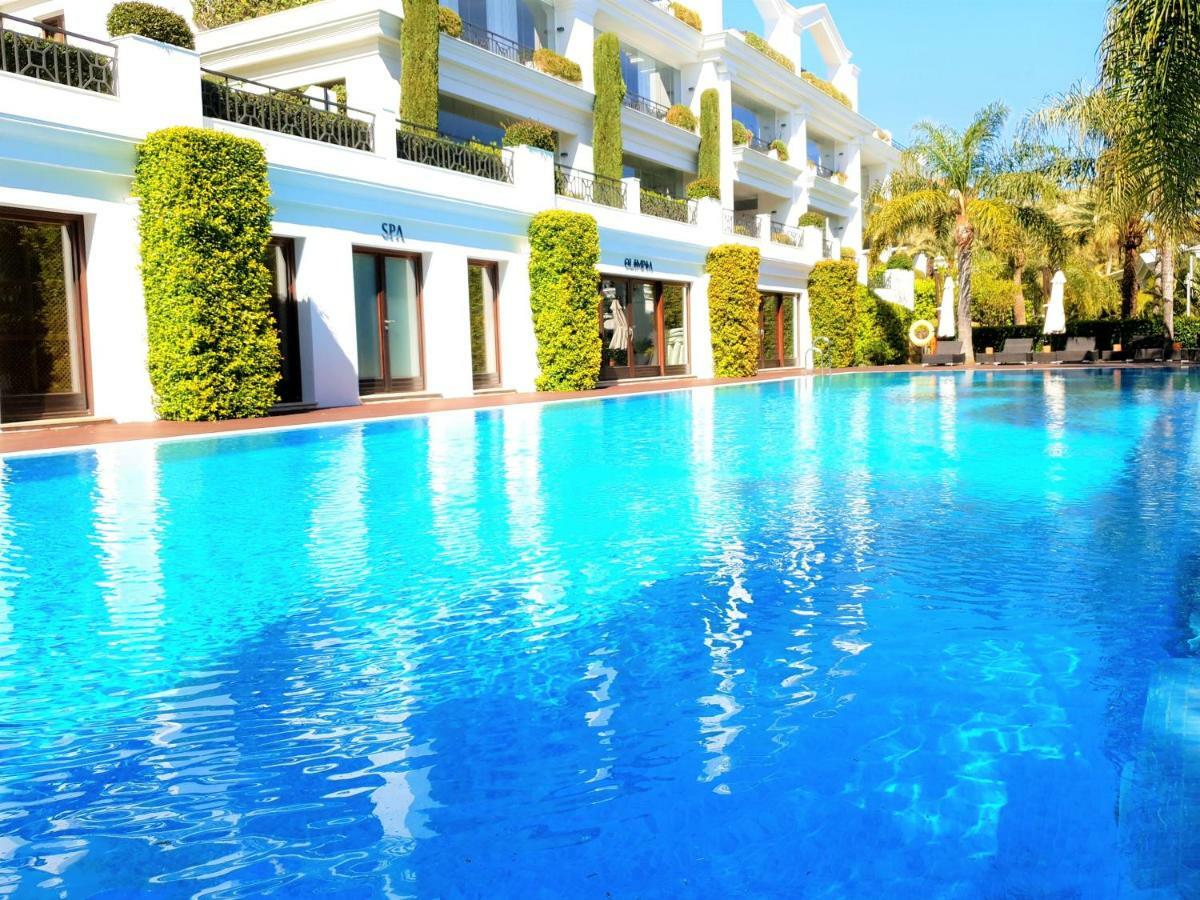 Luxury Apartment Frontal To The Sea In Estepona Doncella Beach Екстер'єр фото