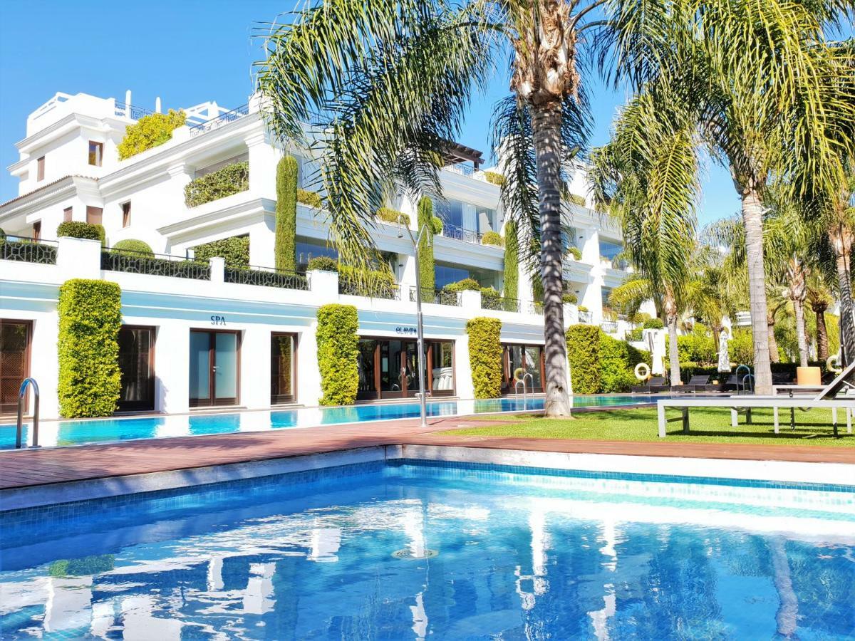 Luxury Apartment Frontal To The Sea In Estepona Doncella Beach Екстер'єр фото