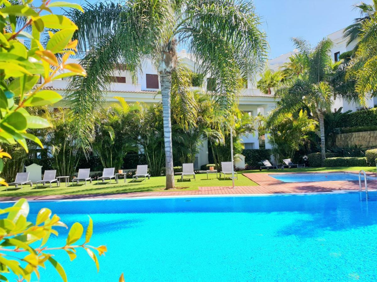 Luxury Apartment Frontal To The Sea In Estepona Doncella Beach Екстер'єр фото